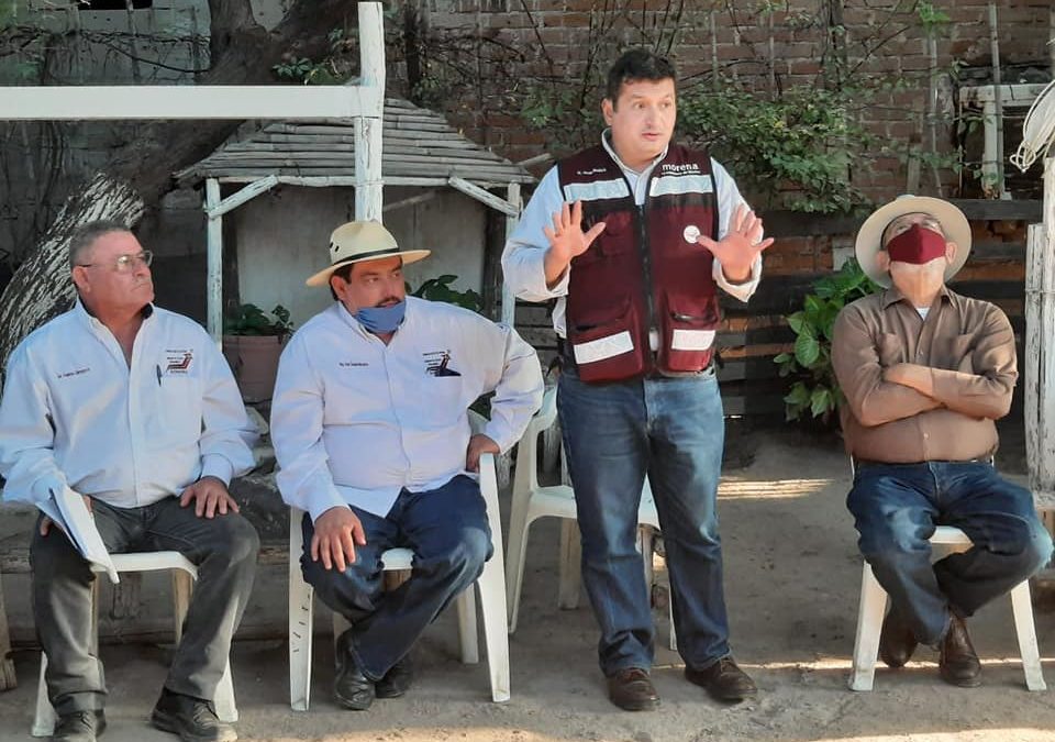 Se lleva a cabo reunión de trabajo con comités de base en poblado Miguel Alemán.